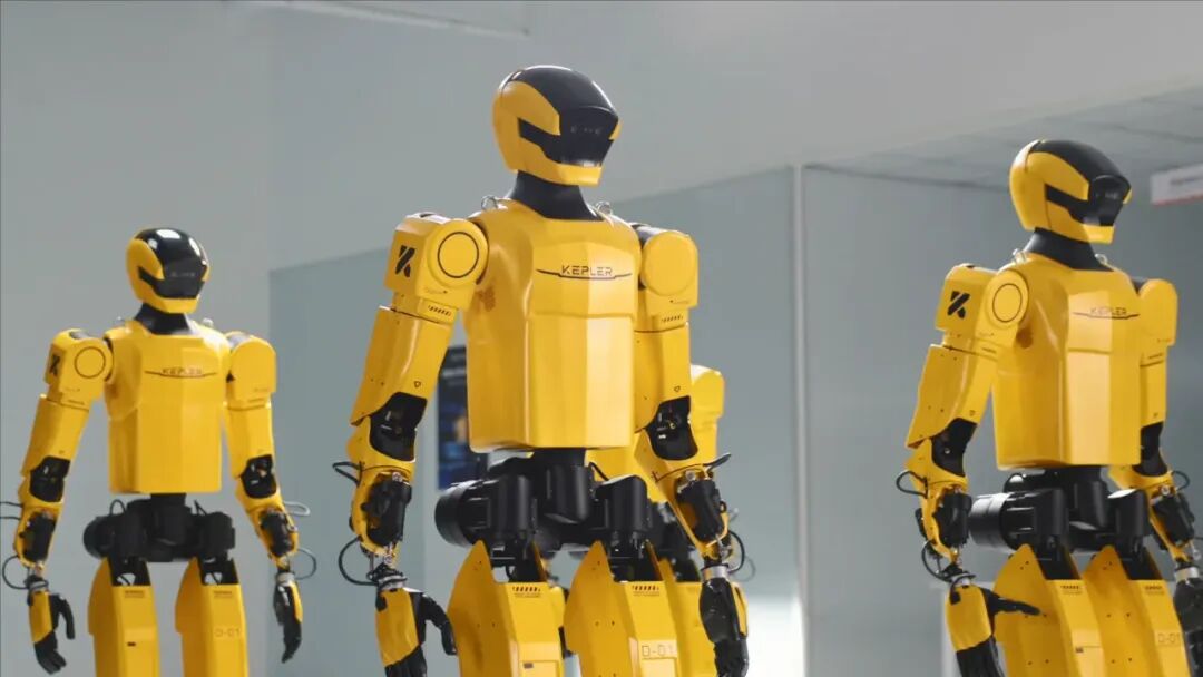 先于特斯拉，千臺(tái)訂單在手！又一國(guó)產(chǎn)人形機(jī)器人開啟規(guī)模量產(chǎn)